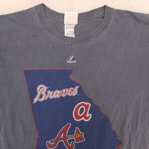 Majestic Atlana Braves Short Sleeve Graphic Baseball Shirt Mens Size L Gray
